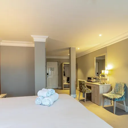 The Ro Windermere מלון 4*